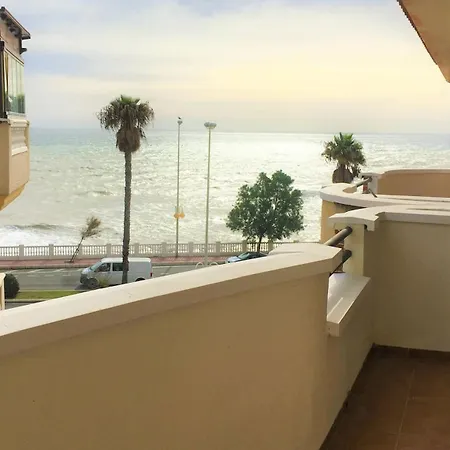Large With Sea Views & Terrace Benalmádena