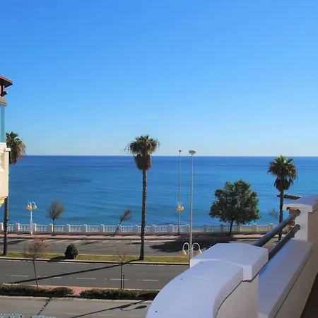 Large With Sea Views & Terrace Διαμέρισμα